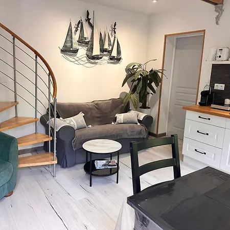 Le Pre Aux Loups Holiday home *